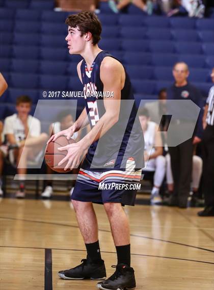 Thumbnail 1 in Chaminade vs Loyola photogallery.