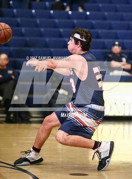 Thumbnail 1 in Chaminade vs Loyola photogallery.