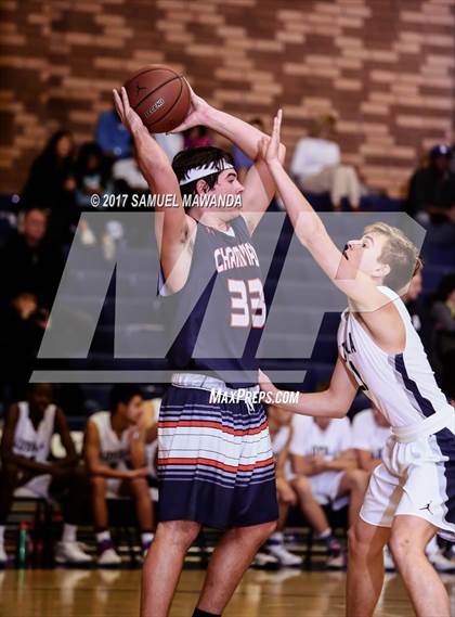 Thumbnail 1 in Chaminade vs Loyola photogallery.