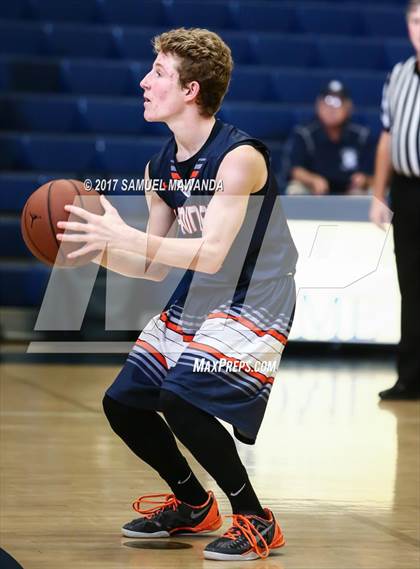 Thumbnail 2 in Chaminade vs Loyola photogallery.