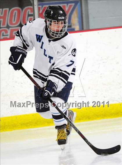 Thumbnail 2 in East Catholic vs. Wilton (CIAC Division 2 Quarterfinal) photogallery.