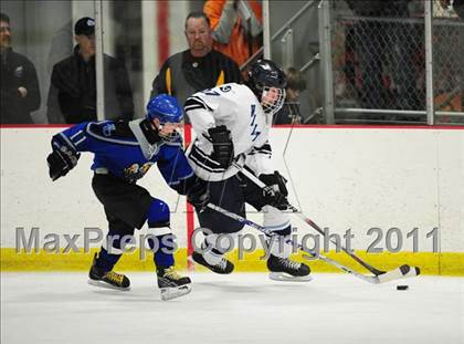 Thumbnail 1 in East Catholic vs. Wilton (CIAC Division 2 Quarterfinal) photogallery.