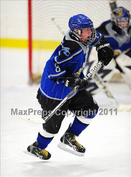 Thumbnail 1 in East Catholic vs. Wilton (CIAC Division 2 Quarterfinal) photogallery.