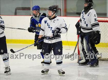 Thumbnail 3 in East Catholic vs. Wilton (CIAC Division 2 Quarterfinal) photogallery.