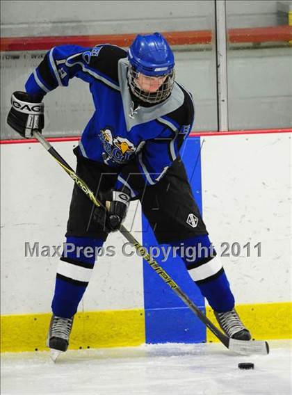 Thumbnail 3 in East Catholic vs. Wilton (CIAC Division 2 Quarterfinal) photogallery.