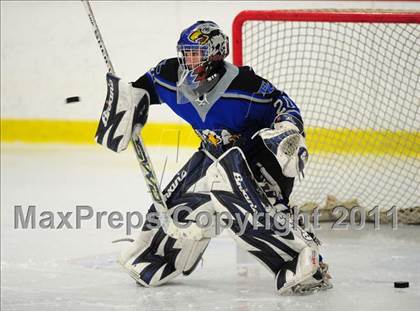 Thumbnail 3 in East Catholic vs. Wilton (CIAC Division 2 Quarterfinal) photogallery.