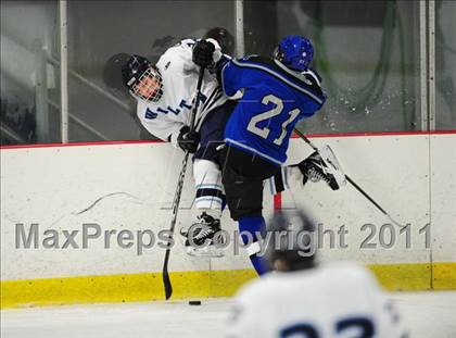 Thumbnail 2 in East Catholic vs. Wilton (CIAC Division 2 Quarterfinal) photogallery.