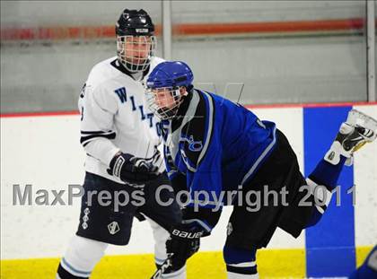 Thumbnail 2 in East Catholic vs. Wilton (CIAC Division 2 Quarterfinal) photogallery.