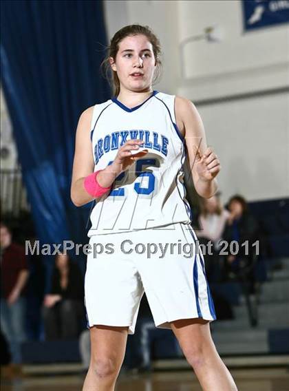 Thumbnail 1 in Dobbs Ferry vs Bronxville (Section 1 Class B Quarterfinal) photogallery.