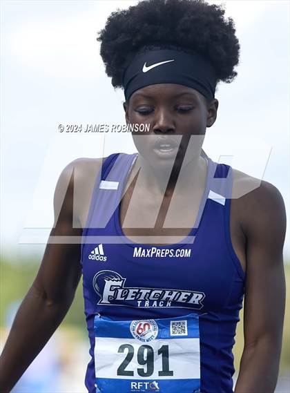 Thumbnail 3 in Bob Hayes Invitational (400 Meter Final) photogallery.
