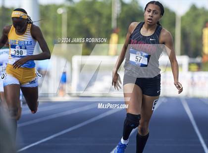Thumbnail 2 in Bob Hayes Invitational (400 Meter Final) photogallery.