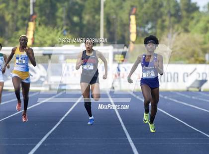 Thumbnail 2 in Bob Hayes Invitational (400 Meter Final) photogallery.