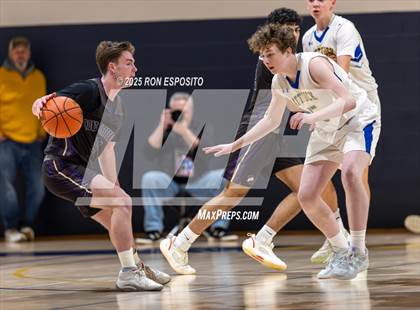 Thumbnail 1 in Mattituck vs Port Jefferson (NYSPHSAA  Sec. XI Class C Championship) photogallery.