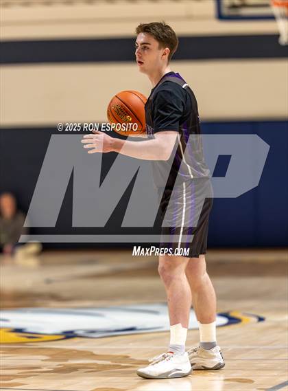 Thumbnail 2 in Mattituck vs Port Jefferson (NYSPHSAA  Sec. XI Class C Championship) photogallery.