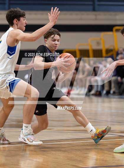 Thumbnail 1 in Mattituck vs Port Jefferson (NYSPHSAA  Sec. XI Class C Championship) photogallery.