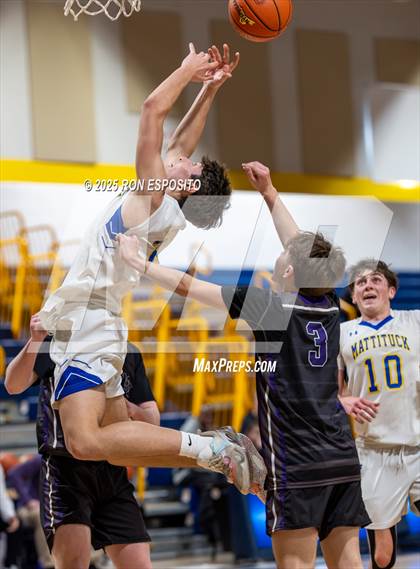 Thumbnail 1 in Mattituck vs Port Jefferson (NYSPHSAA  Sec. XI Class C Championship) photogallery.