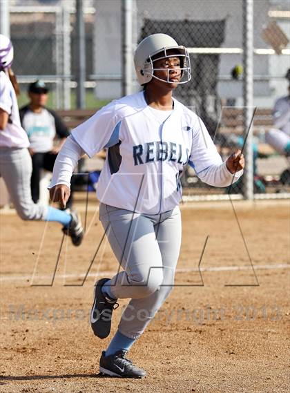 Thumbnail 3 in Kennedy vs South (Mira Monte Invitational) photogallery.