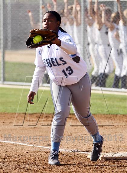 Thumbnail 3 in Kennedy vs South (Mira Monte Invitational) photogallery.