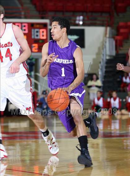 Thumbnail 2 in Garfield vs. Lawrence North (T-Mobile Invitational) photogallery.
