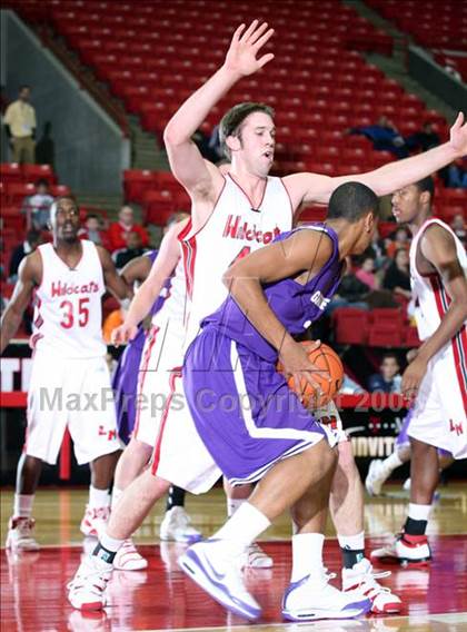 Thumbnail 3 in Garfield vs. Lawrence North (T-Mobile Invitational) photogallery.