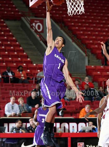 Thumbnail 2 in Garfield vs. Lawrence North (T-Mobile Invitational) photogallery.