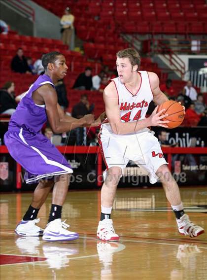Thumbnail 2 in Garfield vs. Lawrence North (T-Mobile Invitational) photogallery.