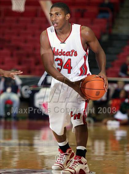 Thumbnail 2 in Garfield vs. Lawrence North (T-Mobile Invitational) photogallery.