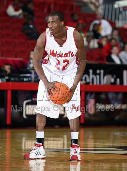 Thumbnail 2 in Garfield vs. Lawrence North (T-Mobile Invitational) photogallery.