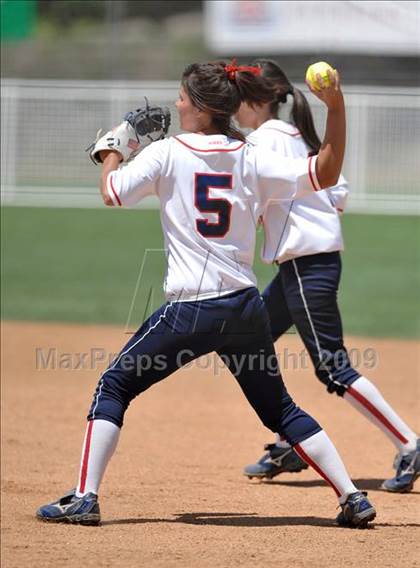 Thumbnail 3 in Rosamond vs. Hesperia Christian (CIF SS D7 Final) photogallery.