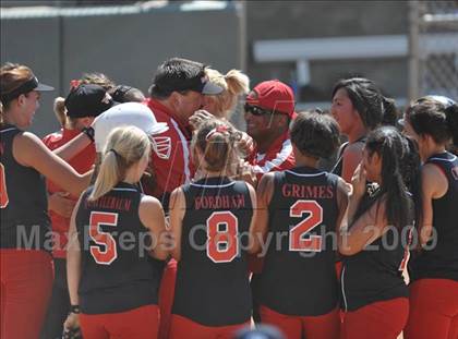 Thumbnail 3 in Rosamond vs. Hesperia Christian (CIF SS D7 Final) photogallery.