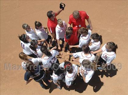 Thumbnail 3 in Rosamond vs. Hesperia Christian (CIF SS D7 Final) photogallery.