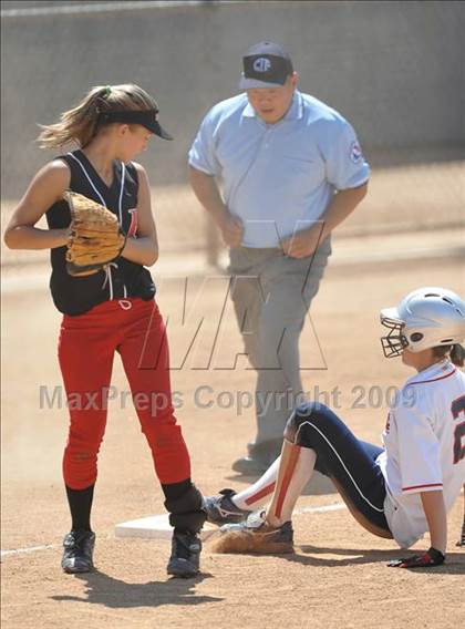 Thumbnail 3 in Rosamond vs. Hesperia Christian (CIF SS D7 Final) photogallery.