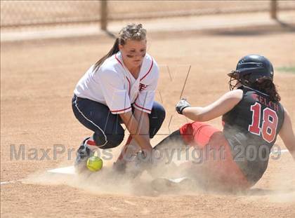 Thumbnail 2 in Rosamond vs. Hesperia Christian (CIF SS D7 Final) photogallery.