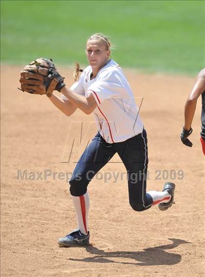 Thumbnail 1 in Rosamond vs. Hesperia Christian (CIF SS D7 Final) photogallery.