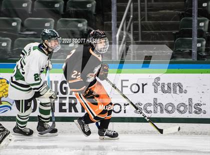 Thumbnail 2 in Lake Orion vs. Rockford photogallery.