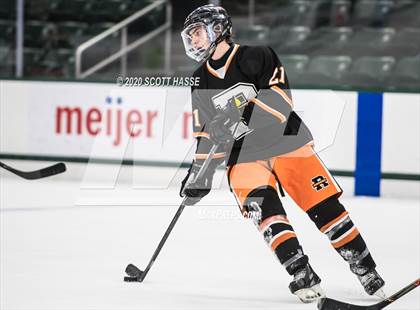 Thumbnail 3 in Lake Orion vs. Rockford photogallery.