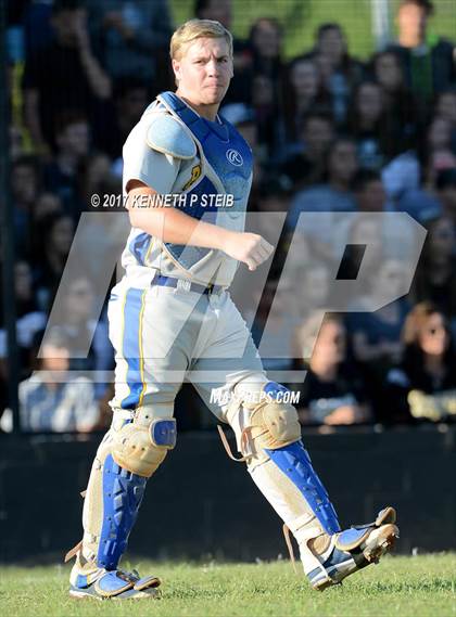 Thumbnail 3 in Berwick vs. Buckeye (LHSAA 3A Quarterfinal Playoff) photogallery.