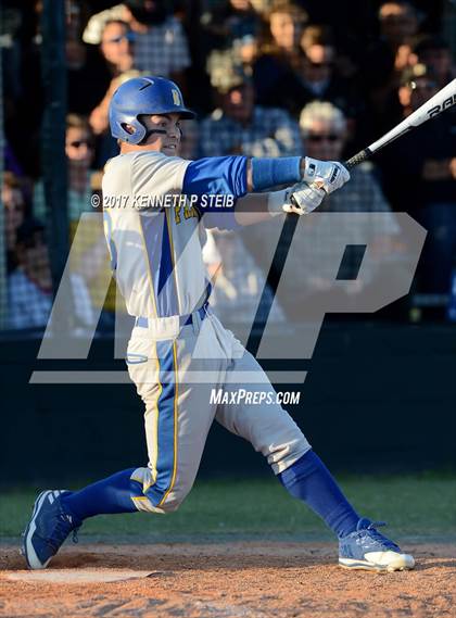 Thumbnail 2 in Berwick vs. Buckeye (LHSAA 3A Quarterfinal Playoff) photogallery.