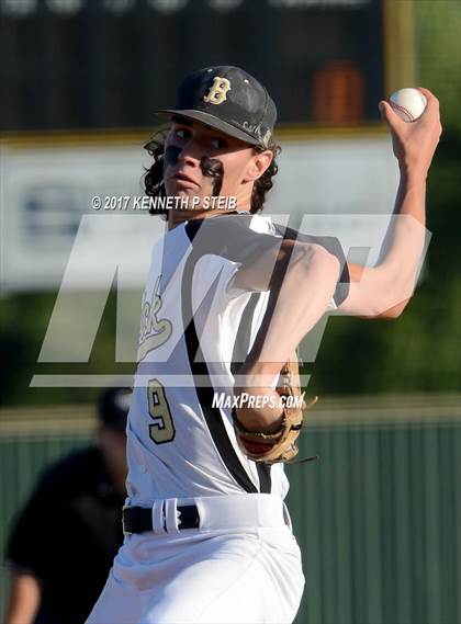 Thumbnail 2 in Berwick vs. Buckeye (LHSAA 3A Quarterfinal Playoff) photogallery.