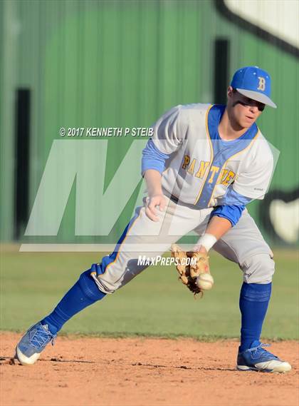 Thumbnail 3 in Berwick vs. Buckeye (LHSAA 3A Quarterfinal Playoff) photogallery.