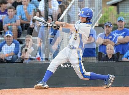 Thumbnail 1 in Berwick vs. Buckeye (LHSAA 3A Quarterfinal Playoff) photogallery.
