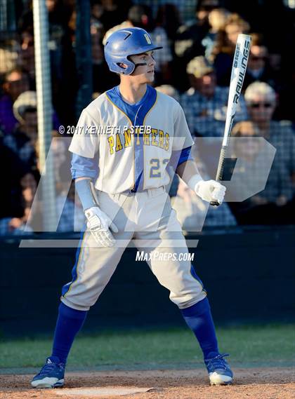 Thumbnail 3 in Berwick vs. Buckeye (LHSAA 3A Quarterfinal Playoff) photogallery.