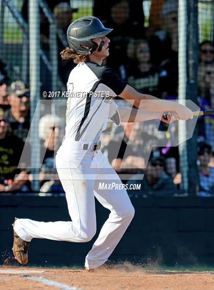 Thumbnail 1 in Berwick vs. Buckeye (LHSAA 3A Quarterfinal Playoff) photogallery.