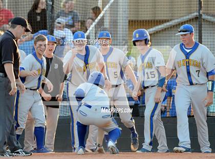 Thumbnail 3 in Berwick vs. Buckeye (LHSAA 3A Quarterfinal Playoff) photogallery.