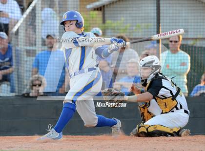 Thumbnail 3 in Berwick vs. Buckeye (LHSAA 3A Quarterfinal Playoff) photogallery.