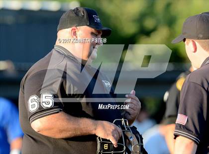 Thumbnail 2 in Berwick vs. Buckeye (LHSAA 3A Quarterfinal Playoff) photogallery.