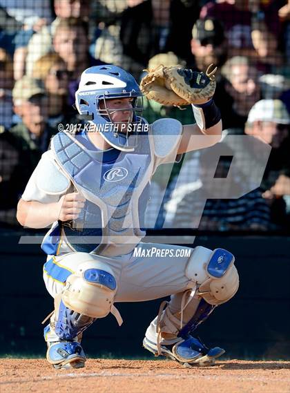 Thumbnail 3 in Berwick vs. Buckeye (LHSAA 3A Quarterfinal Playoff) photogallery.