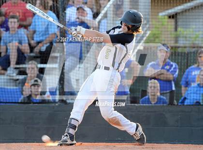 Thumbnail 3 in Berwick vs. Buckeye (LHSAA 3A Quarterfinal Playoff) photogallery.