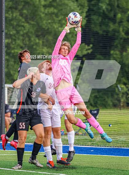 Thumbnail 3 in Danville vs Whiteland photogallery.