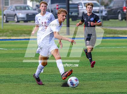 Thumbnail 3 in Danville vs Whiteland photogallery.